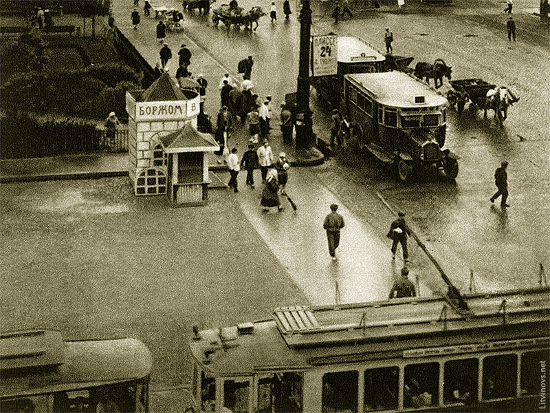  Будочка «Боржоми» (площадь Большого театра, 1920-е) 